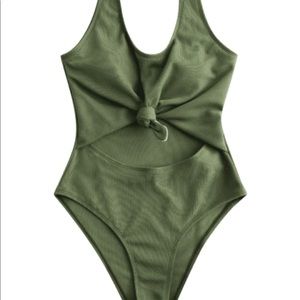 ZAFUL RibbedKnotted Cut Out Swimsuit